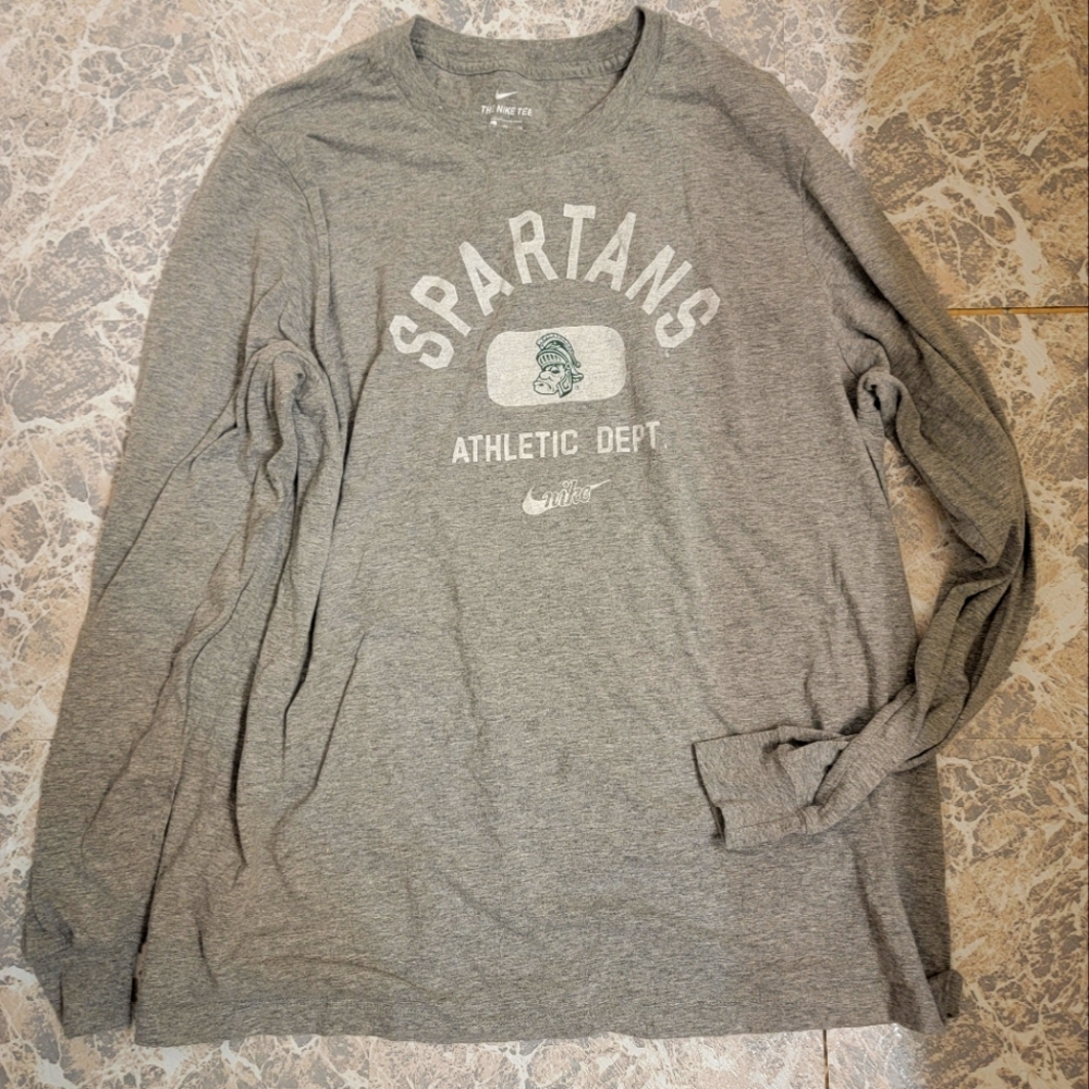 !!! Like New Nike Mens Michigan State Spartans Crewneck Shirt Size XL !!!